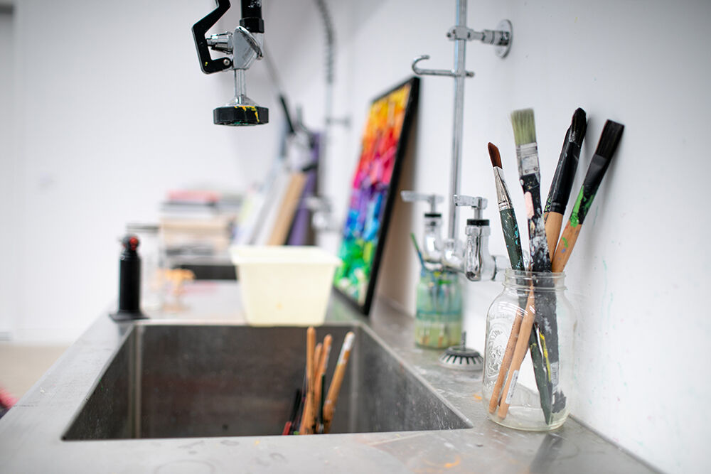 The studio countertop: brushes and colour, by David Zak